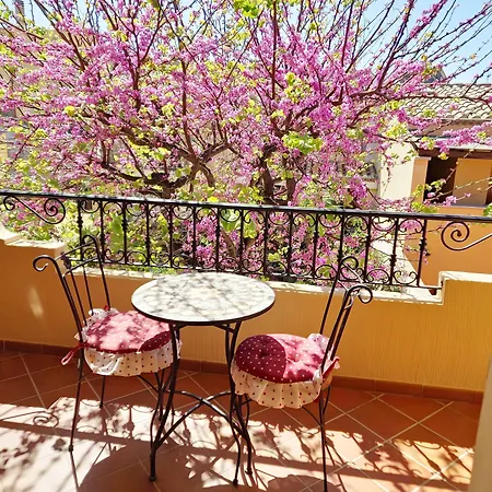 Bed and breakfast Ametista 3*